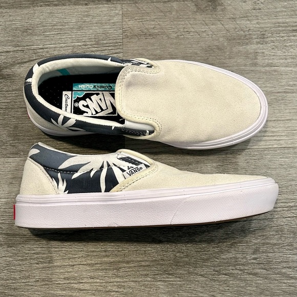 Vans Shoes - 🛹Vans Slip Ons